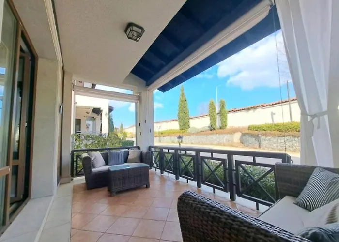 Oasis Park Appartamento